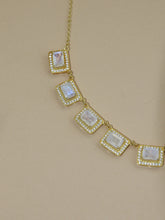 Load image into Gallery viewer, Moonstone Necklace
