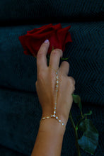 Load image into Gallery viewer, Everyday Golden Hand Chain
